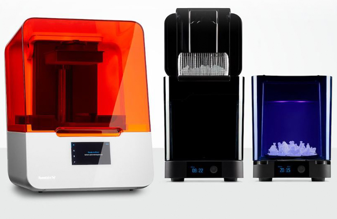 Audio Formlabs Form 3B 3D-Drucker mit Nachbearbeitungsgeräten Form Wash und Form Cure