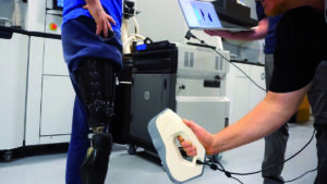 Blogbild Artec Eva 3D-Scanner zur Erzeugung einer revolutionären Beinprothese