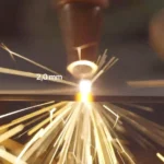 Metallbearbeitungsprozess mit Laser - Laserschweissen und CNC Cutter