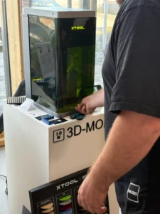 Vorstellung und Anwendunsmöglichkeiten von F2 Ultra bei xTool Day Event 3D-MODEL