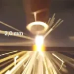 Metallbearbeitungsprozess mit Laser - Laserschweissen und CNC Cutter